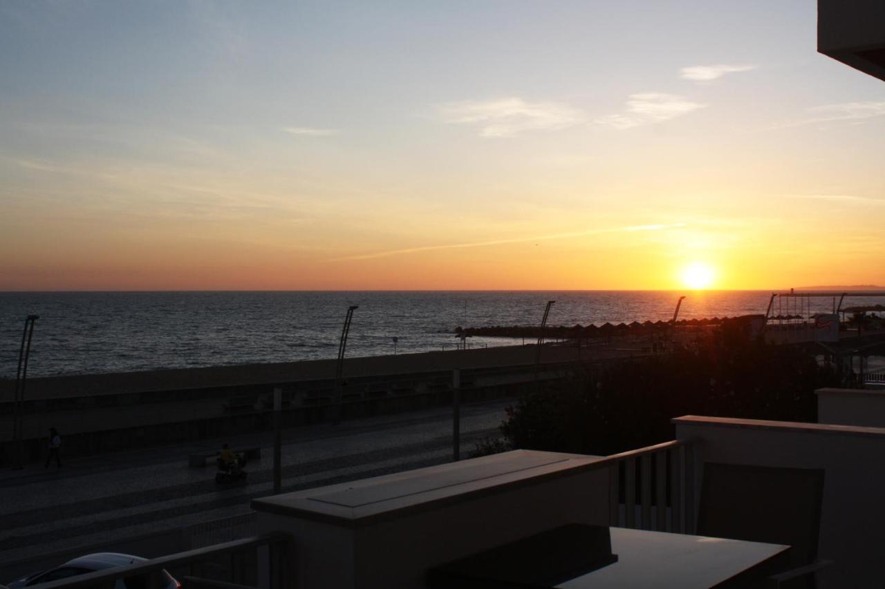 Front Sea Apartment Quarteira Exterior photo